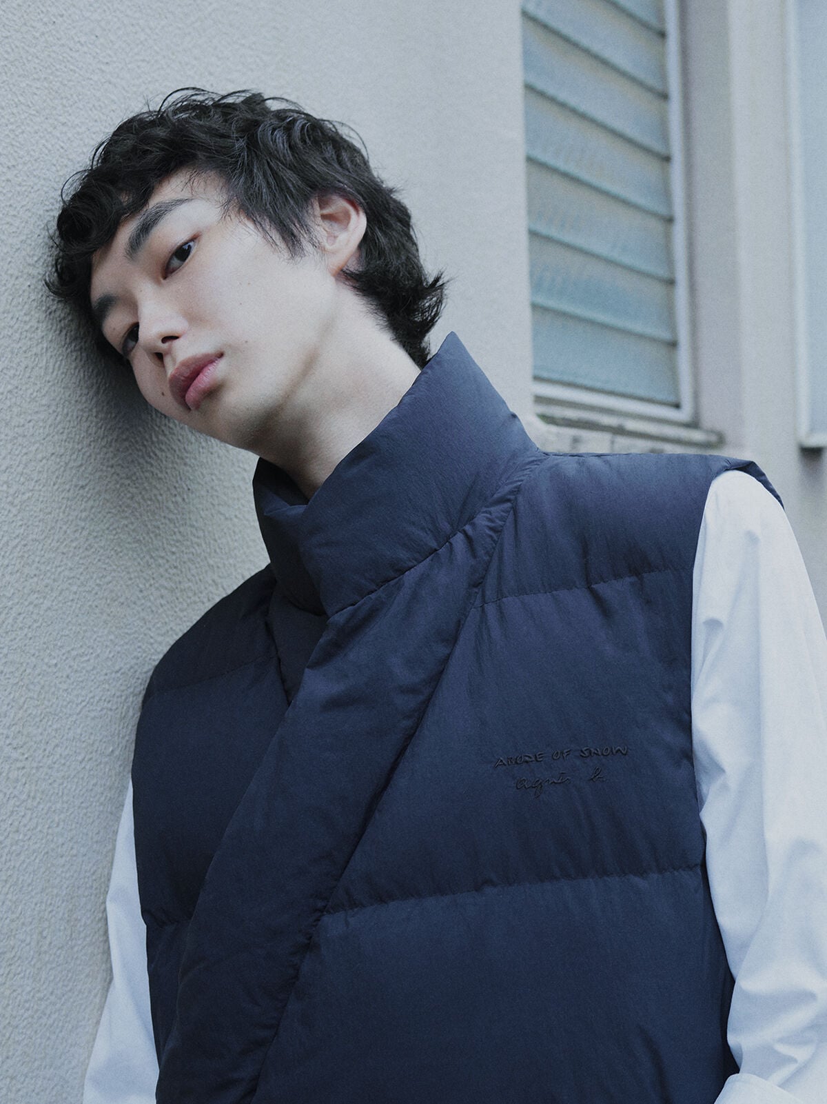 black sleeveless double-breast Mila jacket 